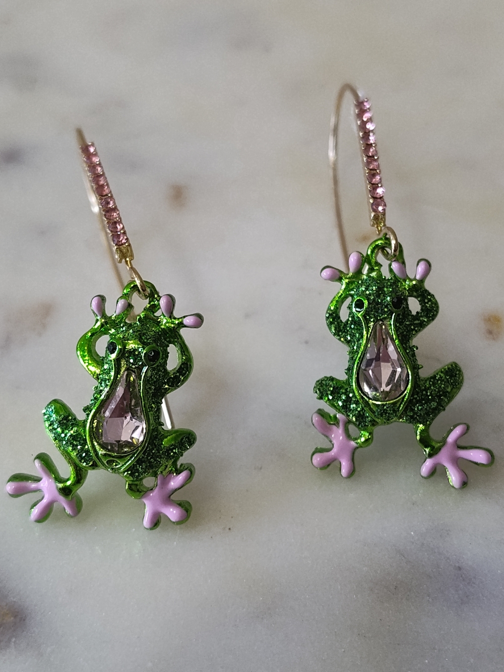 BETSEY JOHNSON Glitter Frog Drop Earrings Pink Crystal Gold Tone NWT - Picture 1 of 5